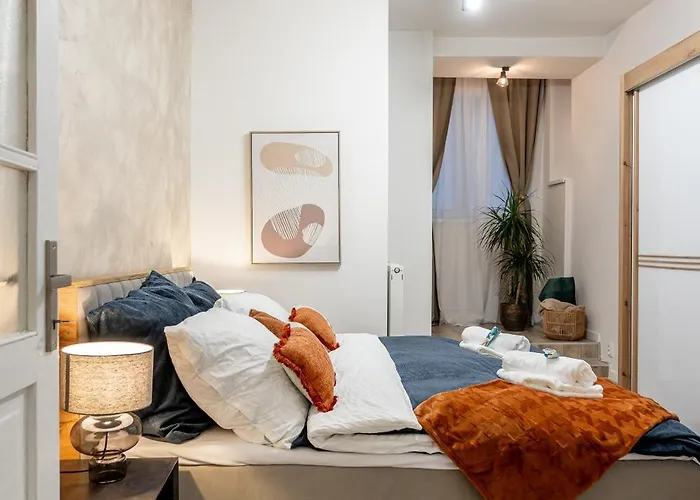 Garbo 3 Bedroom Kosice Centrum Very New