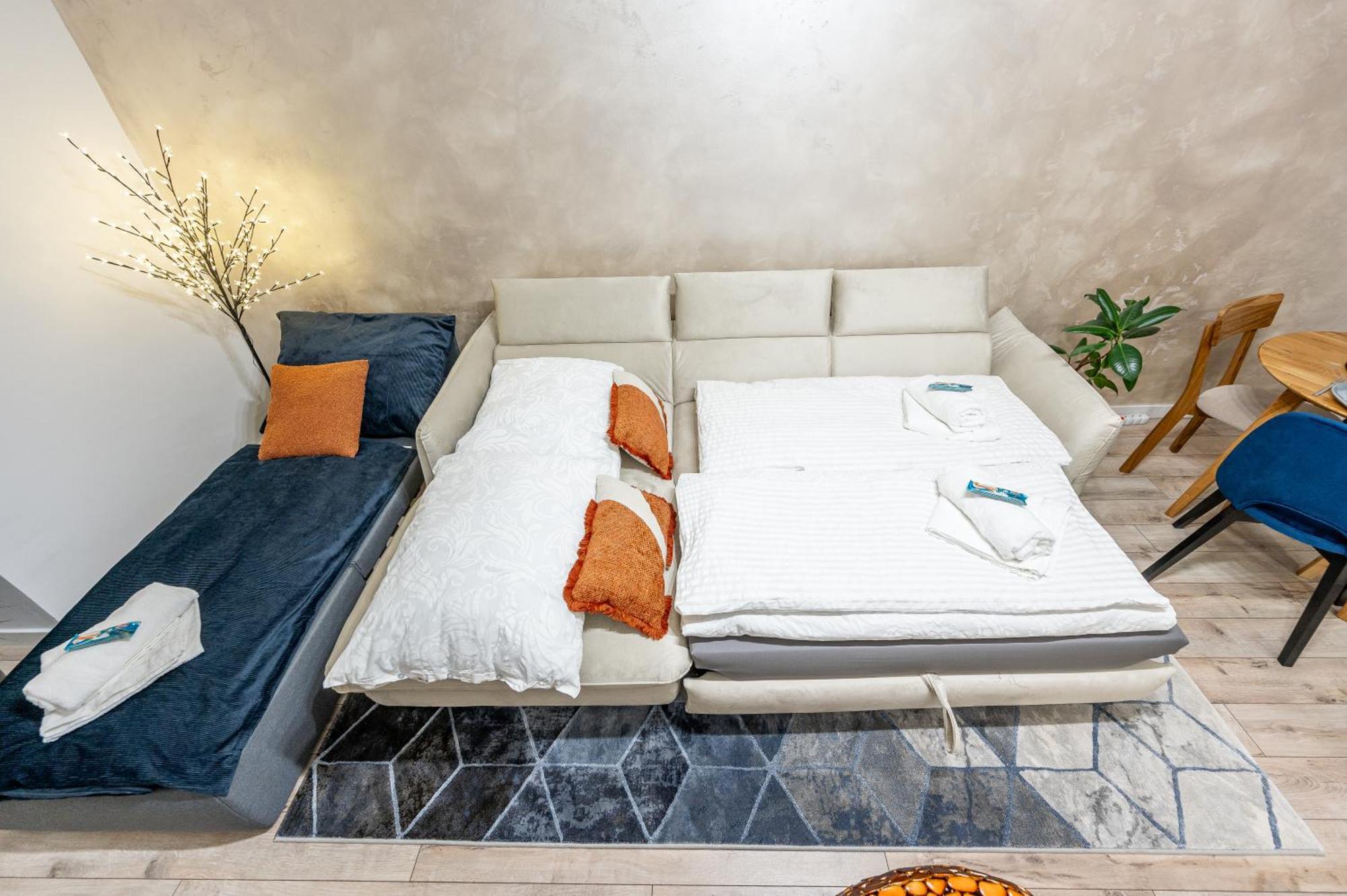 Garbo 3 Bedroom Centrum Very New * Kosice