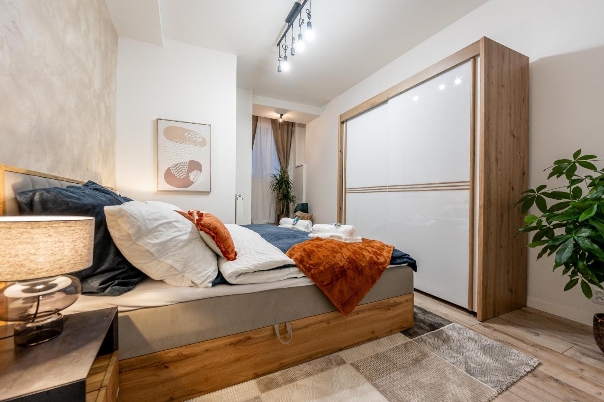 Garbo 3 Bedroom Centrum Very New * Kosice